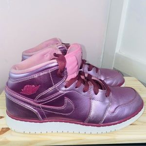 Retro Air Jordan 1 Mid SE Retro Pink women Sneaker